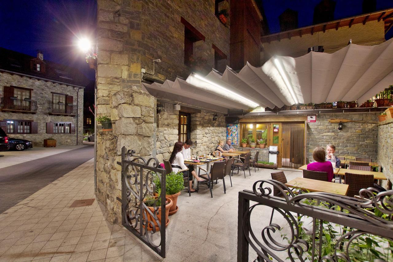 Hotel L'Auet Erillavall Ngoại thất bức ảnh